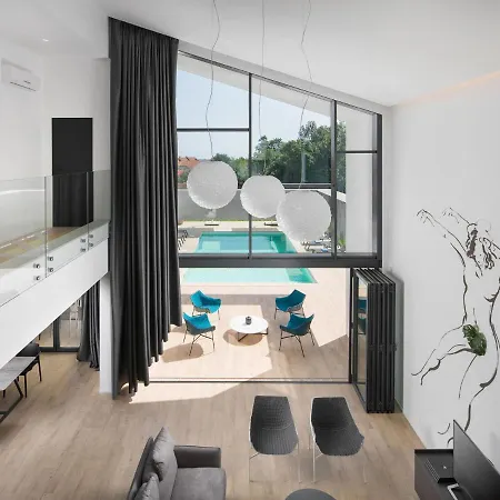 Luxurious With Pool, Covered Terrace, Trampoline, Beach At 2 Km Vila *